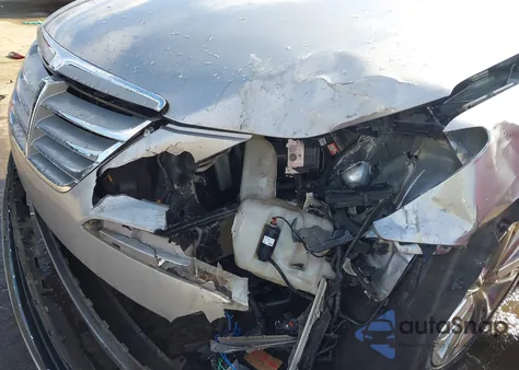 2013 Hyundai Genesis 3.8 из США, поврежденный, VIN KMHGC4DD2DU250439